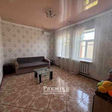 2-х поверховий будинок на Фонтані 110 кв.м. 4 кімнати ділянка зона барбекю, парковка, 2х контурний казан, Газ