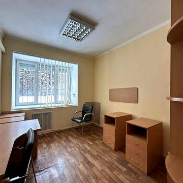 Оренда 45 м2 Центр Гоголівська 9б Шевченківський район