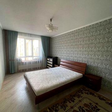 Оренда 3 к квартири в ЖК набережний квартал. Можна з пестком.