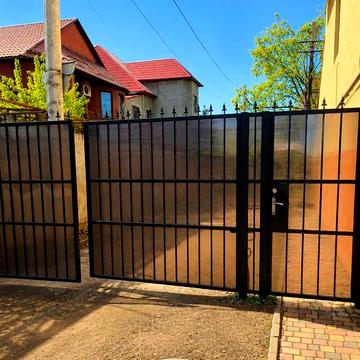 Не ищите парковку — дом уже с местом для Вашего автомобиля! Сдача дома, пер.Васнецова/Дм. Донского, новый дом!