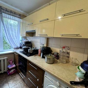 Продаж / 2К квартира / 4-й поверх /  Тополь - 2