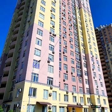 Гната Хоткевича вул. (Червоногвардійська), 8