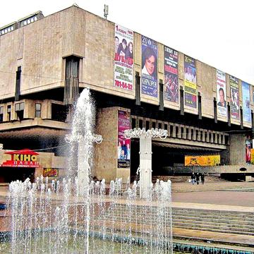 3-к, Гоголя вул., 13, Площа Конституції