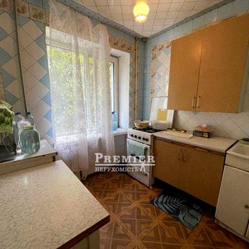 Продам трикімнатну квартиру