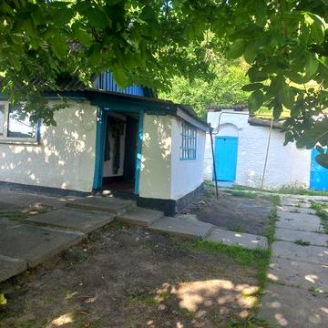 Подам будинок с. Сахнівка