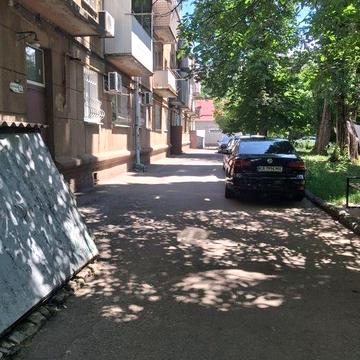 Продам 2 х комнатную квартиру ул.Палубная/Адмиральский