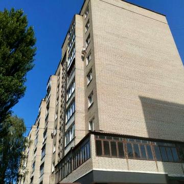 Продам 4к квартиру середній поверх. Поруч школи, дитсадочки, річка.