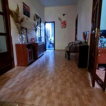Здається в довгострокову оренду великий будинок (район Яр)