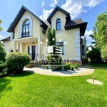Продажа двухэтажного дома в закрытом коттеджном городке Золоче