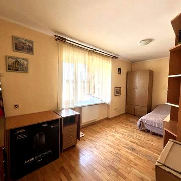 Продаж 2-кімн. Квартири вул. Каховська