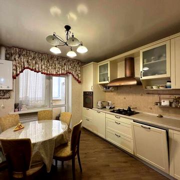 Продам 3-к квартиру з ремонтом, 100 кв.м, на Черемхах (3-247-325)