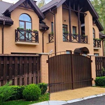 Віта Поштова. Будинок 400 кв м З ремонтом+ 30 соток. Басейн. Гараж. Асфальт. 420 000 дол