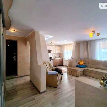 Продаж 3к Квартира Бандери вулиця
