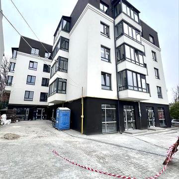 Продаж 2-кім квартири неподалік центру ЖК на Глиняній