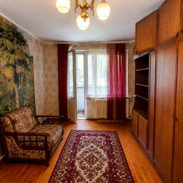 2х кімнатна квартира Тролейбусна