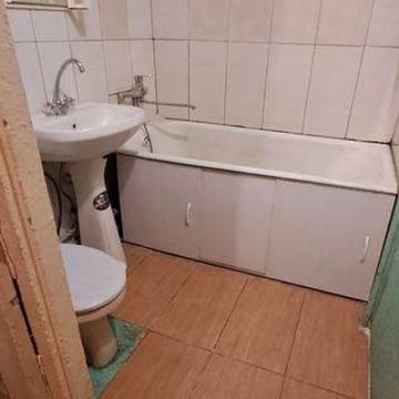 Продам 1 к. кв. 2/5 пр.Героев Харькова 234, метро Армейская 3 мин.ходьбы