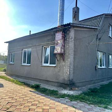 Дом с участком 12 соток в Фонтанке + недостроенное строение 100 м²