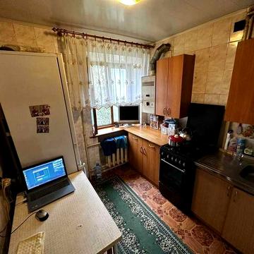 Продам 1-кімнатну квартиру на вул. Універсальна (район Калинової – Янтарної)