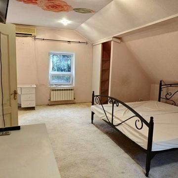 Оренда затишного будинку 120 м² — вул. Степана Бандеры 47