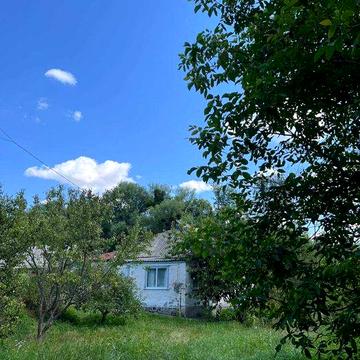 Будинок 68 кв м. + 25 соток(гараж, сарай, погріб)