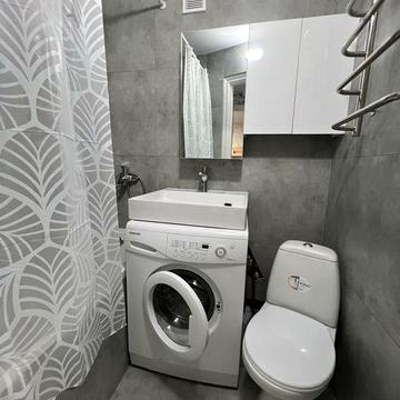 Сдам 1 кімнатну квартиру( 1001 дрібниця)