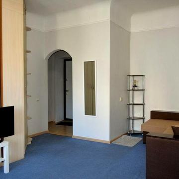 Продам 1к квартиру в центрі Києва. Метро Печерська, Палац Спорту