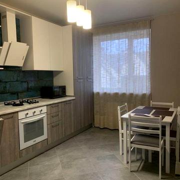 Палия/Марсельская , просторная квартира в новом газовом доме. Охрана