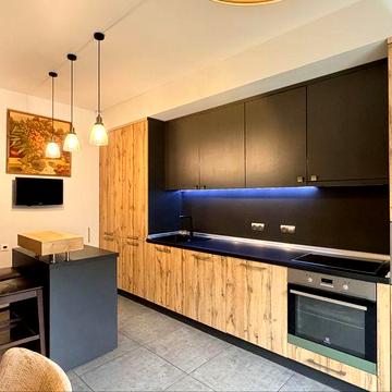 Простора 2х кімн.кв. 67 м² (в р-ні Миру)