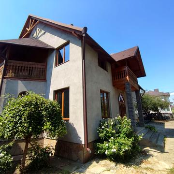 None 130000.0 USD