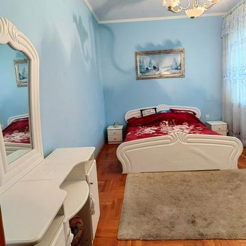 Шипинська вул., 9