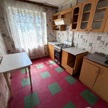 Продам 2х ком квартира в жилом состоянии Караван Донецкое Шоссе