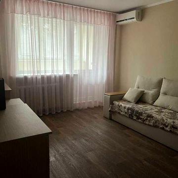 Здам 1-кім квартиру низ вул Робоча