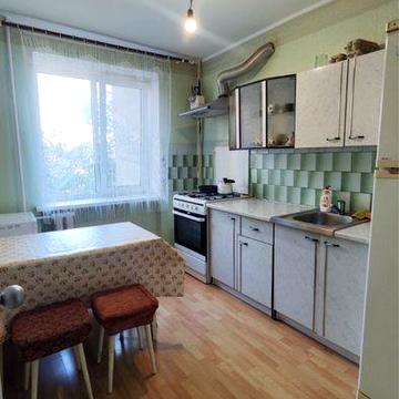 Сдам 3-х комнатную квартиру длительно