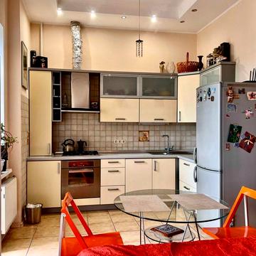 2 кім пр. Берестейський 96, м. Нивки  Святошино  можна  з тваринами