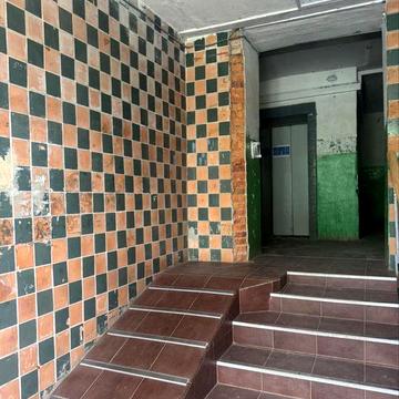 Продається квартира( малосімейка) в Ужгород