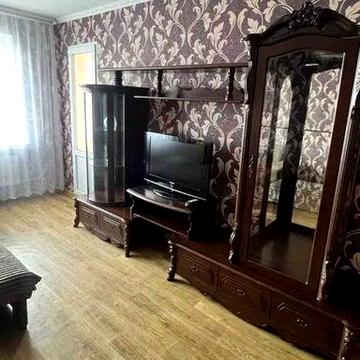 Здам 2 кімнатну квартиру довготривало