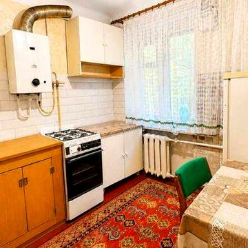 Продаж 2- к квартири в центрі Рівного( проспект Миру)