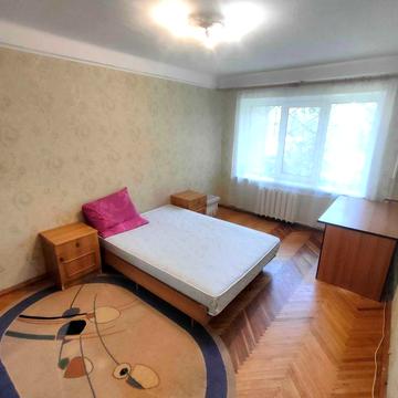 2-х кім. Бульвар Верховної Ради 16-б, м. Дарниця