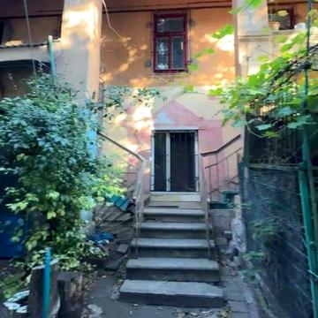 2 кімнати в центрі міста. Новий ринок