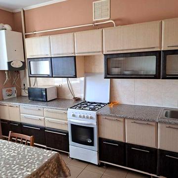 Здається 2 к кв.новобудова район Пасічна.
