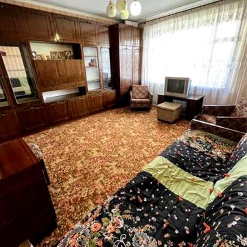Продам 2-кімнатну квартиру в центрі