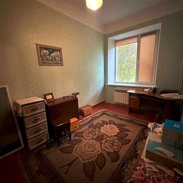 Продам 2-х кімнатну квартиру, 10-15 хвилин пішки метро Турбоатом