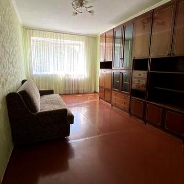 Продається 2-кімнатна квартира на Виставці (район Медтехніки)