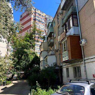 Затишна 2К Сегедська Центр 44м² Дубовий Паркет Зелений Двір Балкон Житловий Стан Найкраща Ціна 48 500$