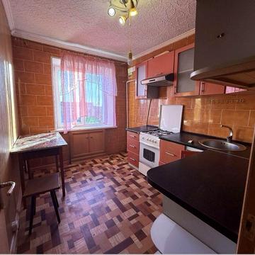 Продам 2х кімнатну квартиру на Попова Власник