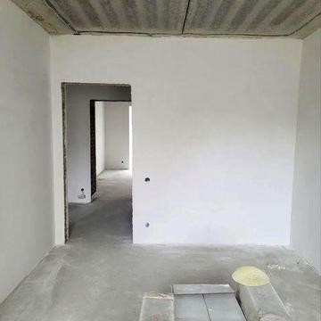 Продам квартиру з готовим ремонтом 50%
