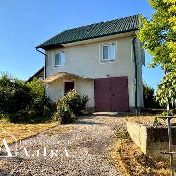 Продам житловий будинок на березі річки Дністер