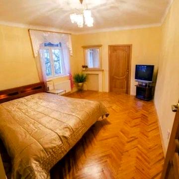 Доготривала оренда 2/х кім в Центрі Львова з індивідуальним опаленням