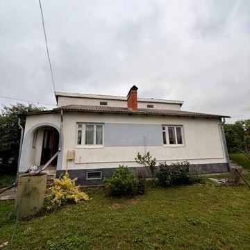 Будинок. Стрижавка
