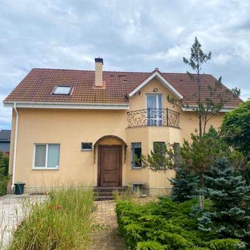 Продажа современного дома с бассейном на 30 сотках в Гореничах | 190 м²